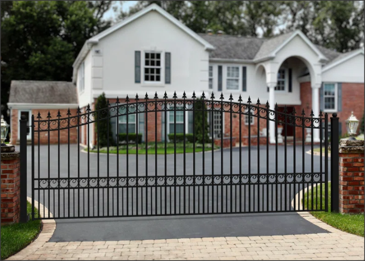 Single Driveway Gate -Buckingham Style